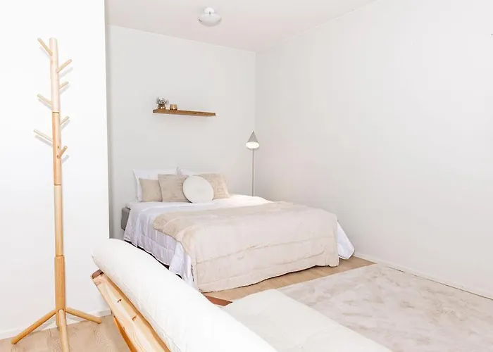 דירה Aurora Suite, Center רובניימי