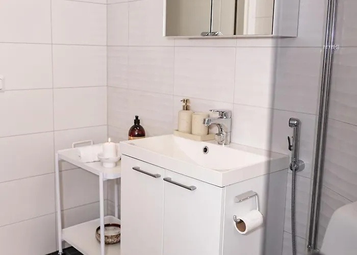 Aurora Suite, Center *